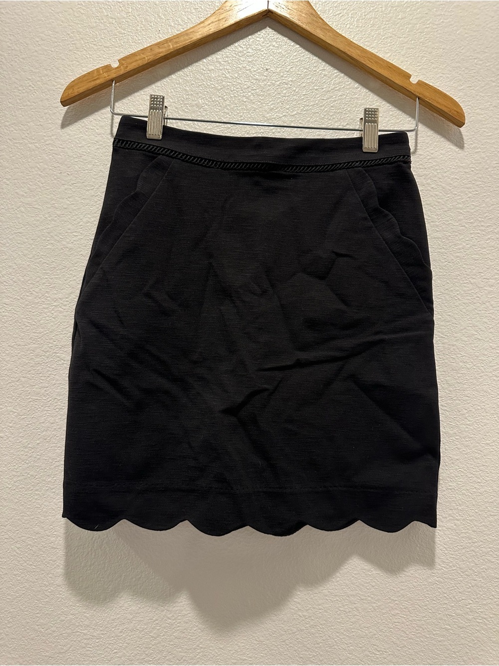Skies Are Blue - Black Scallop Hem Women's Skirt